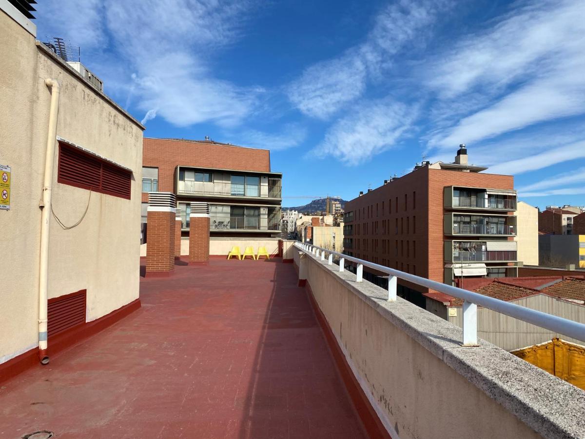 Piscina En Centro De Terrassa Apartment Exterior photo