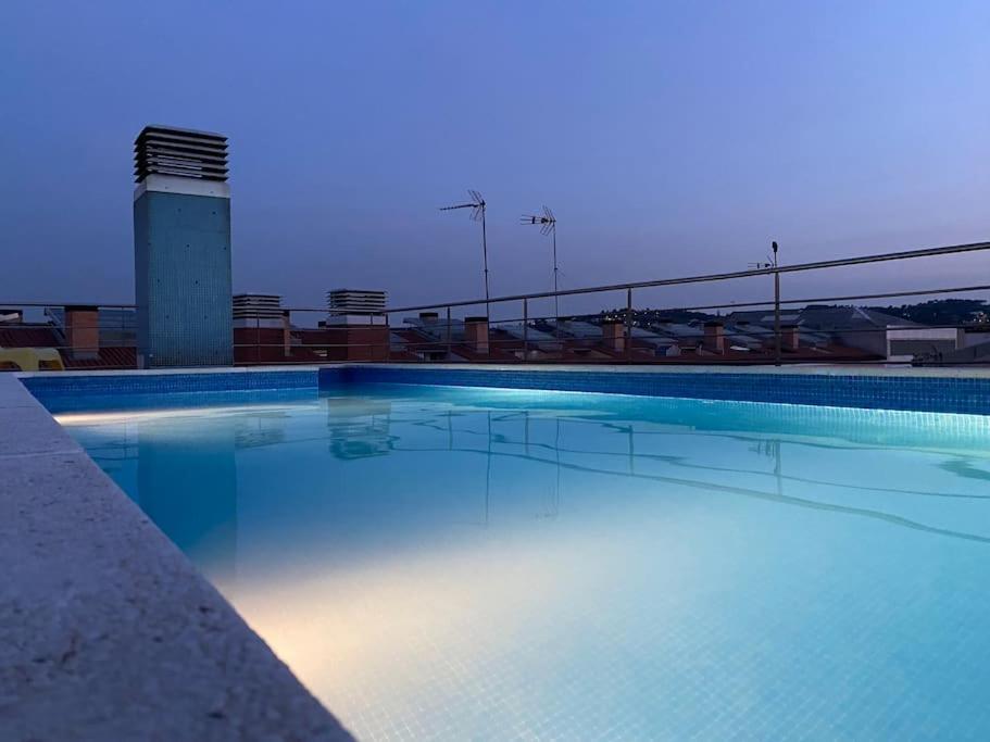 Piscina En Centro De Terrassa Apartment Exterior photo
